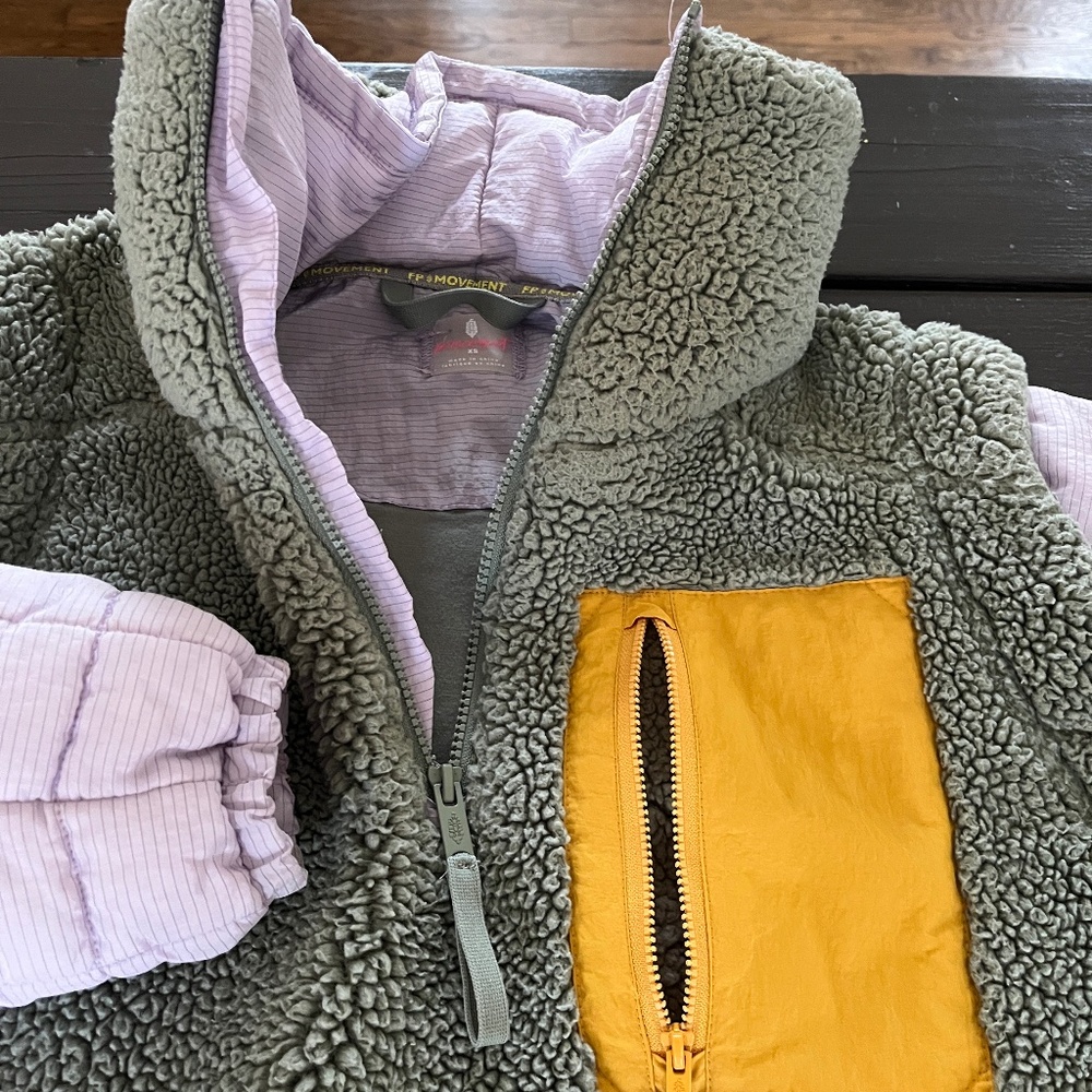 Free People XS fleece pullover